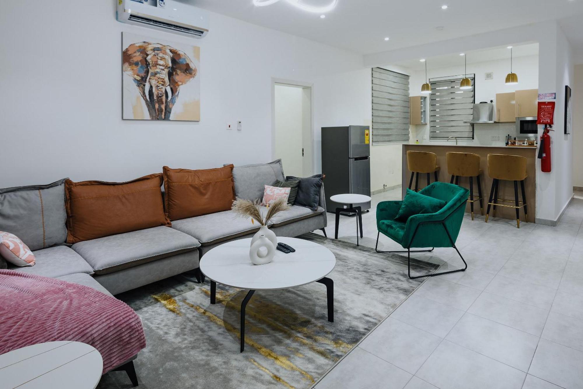 The Avery Apartments At Odomaa Place B, East Airport أكرا المظهر الخارجي الصورة